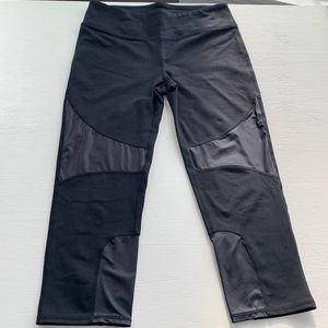 Fabletics Black Cropped Athleisure Pants XS